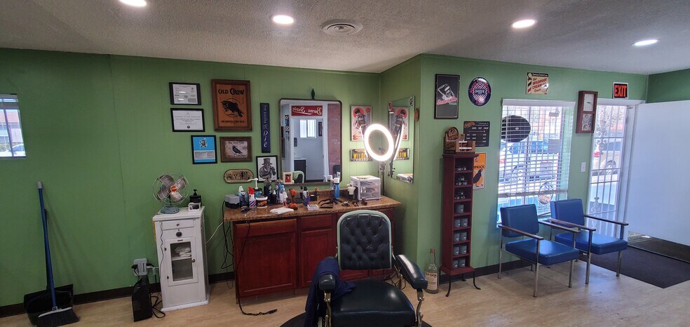 More Photos Of 658 E Main St, San Jacinto Freestanding For Lease