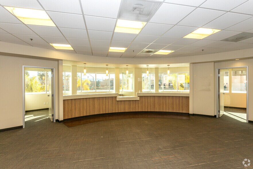 More Photos Of 488 E Valley Pky, Escondido Medical For Lease