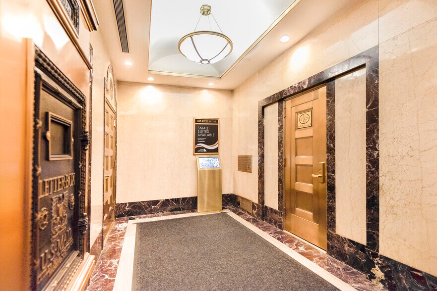 More Photos Of 315-321 W 39th St, New York Office For Lease