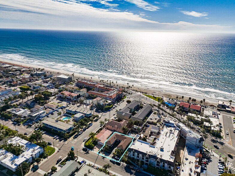 More Photos Of 3177 Lincoln St, Carlsbad Apartments For Sale