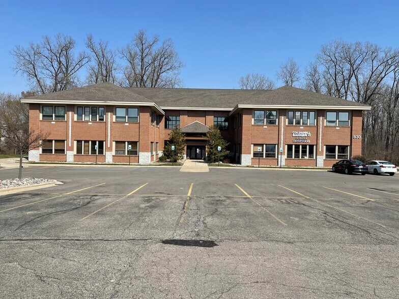 More Photos Of 830 W Lake Lansing Rd, East Lansing Medical For Lease