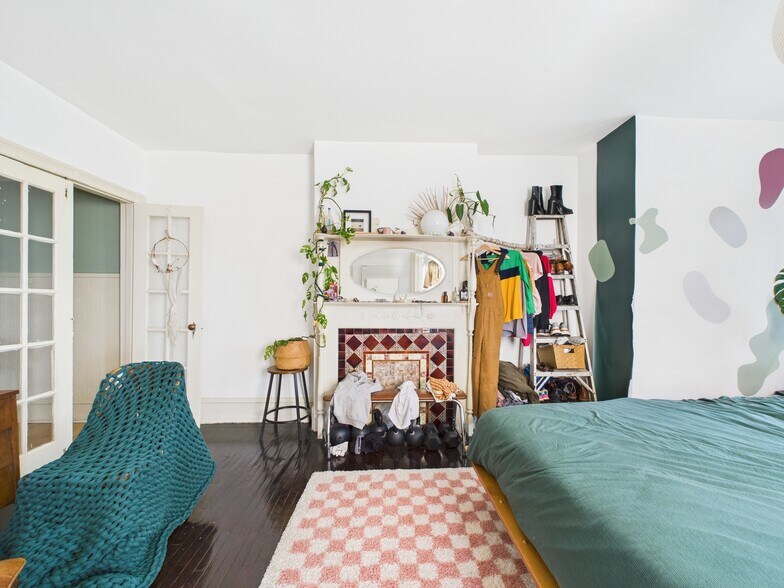 More Photos Of 4714 Woodland Ave, Philadelphia Apartments For Sale