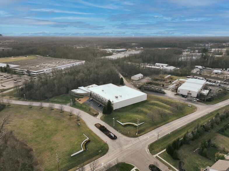 More Photos Of 4111 Founders Blvd, Batavia Manufacturing For Sale