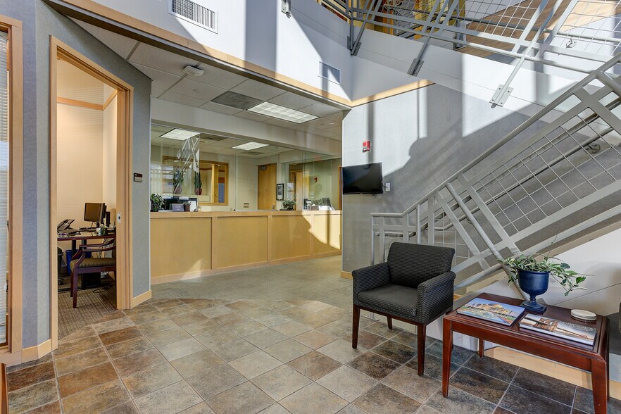More Photos Of 1133 NW Wall St, Bend Apartments For Lease