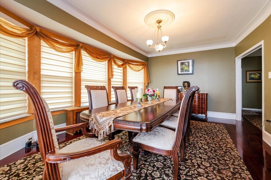 More Photos Of 720 Clarence Ave, Bronx Multifamily For Sale