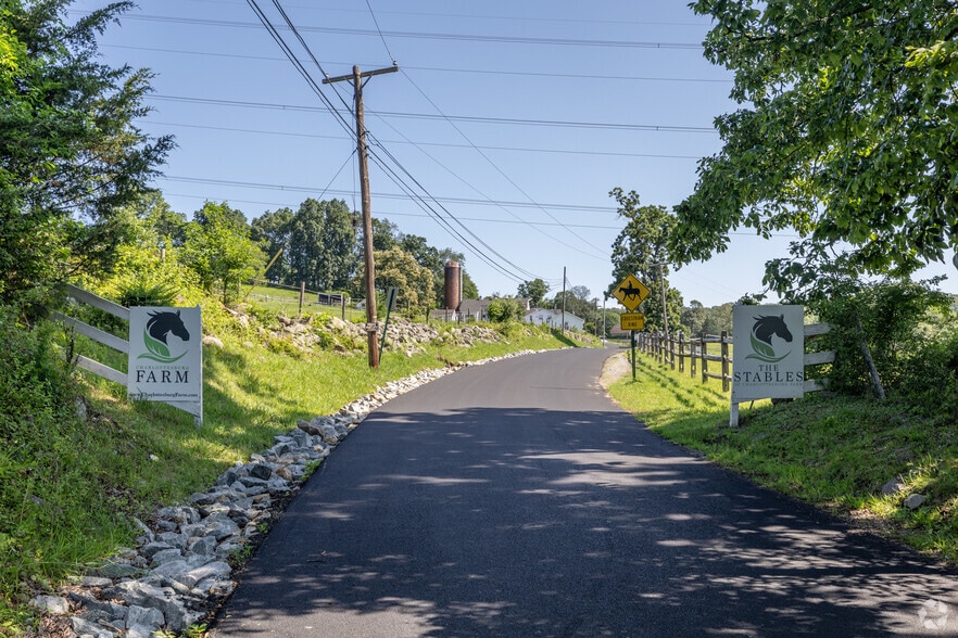 More Photos Of 11 Charlottesburg Rd, Boonton Horse Stables For Sale
