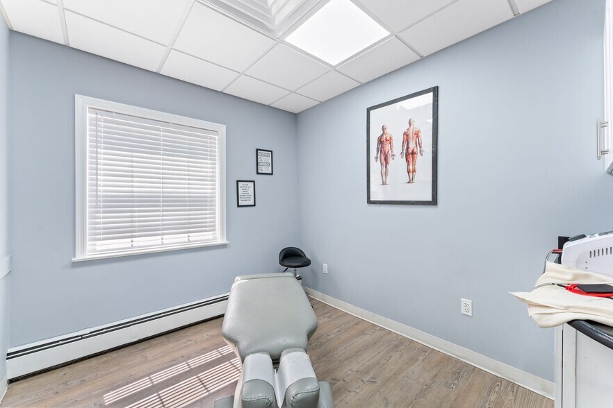 More Photos Of 1115 Clifton Ave, Clifton Medical For Lease