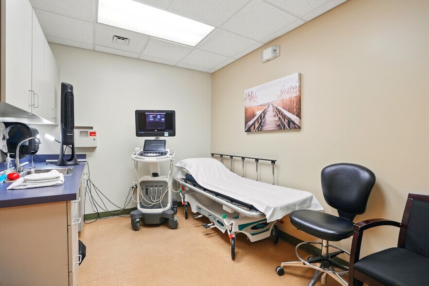 More Photos Of 91 Washington St, Taunton Medical For Lease