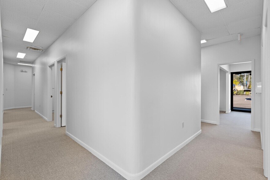More Photos Of 2339 Sunset Point Rd, Clearwater Medical For Lease