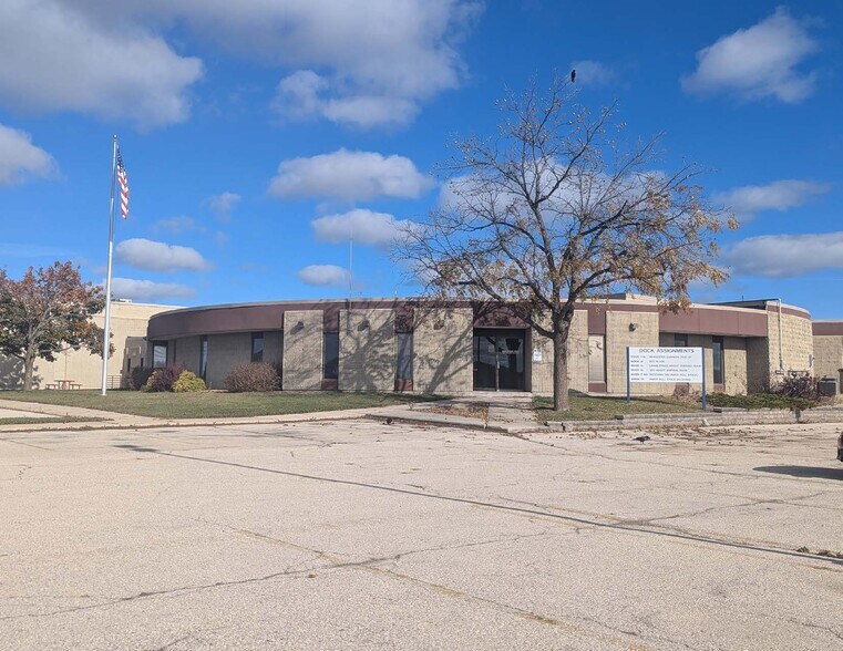 More Photos Of N6637 N Rolling Meadows Dr, Fond Du Lac Manufacturing For Sale