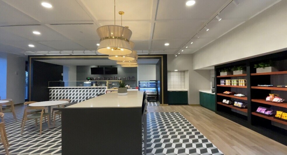 More Photos Of 10 Glenlake Pky NE, Atlanta Office For Lease