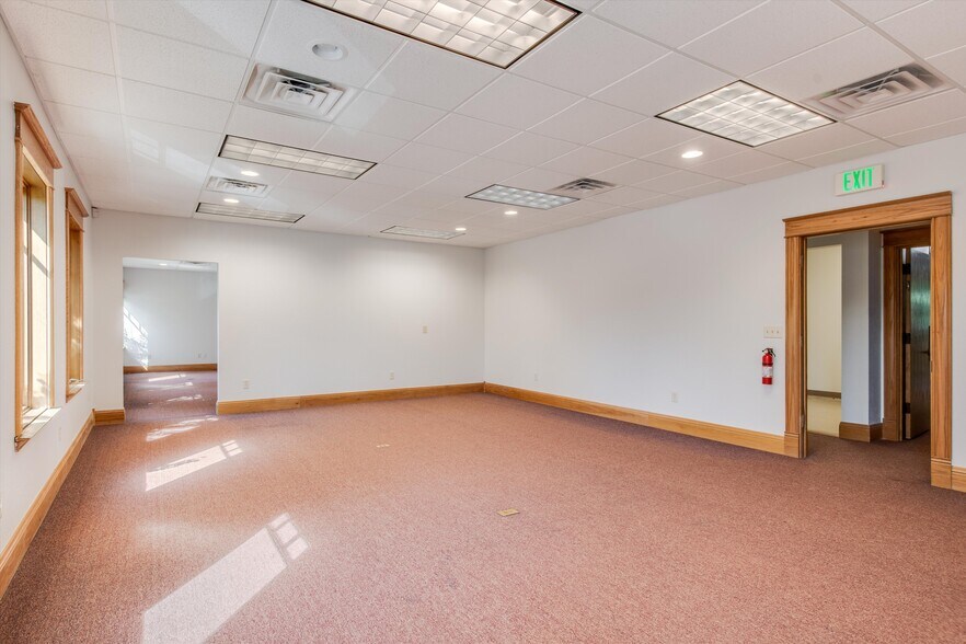 More Photos Of 512 5th St, Berthoud Office For Lease