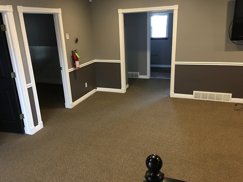 More Photos Of 519-533 W Center St, Pleasant Grove Office For Lease