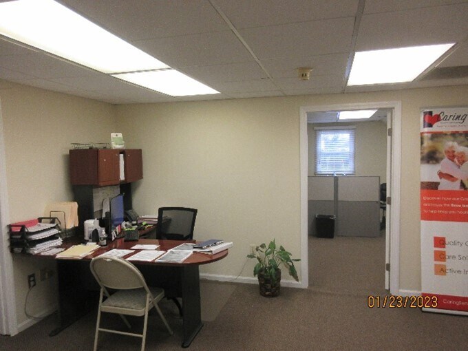 More Photos Of 2712 Nottingham, Trenton Office For Lease