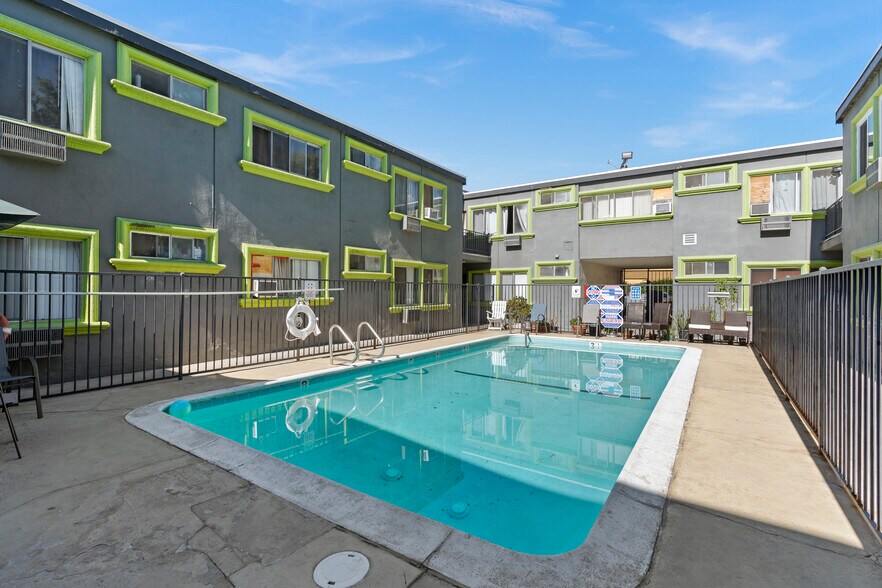 More Photos Of , Canoga Park Multifamily For Sale