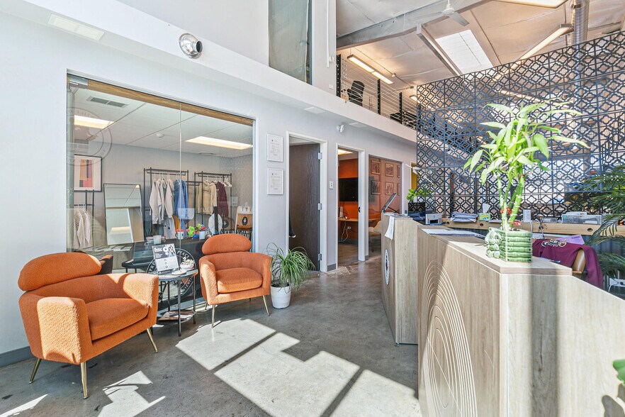 More Photos Of 2245 Curtis St, Denver Loft Creative Space For Lease