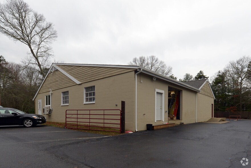 More Photos Of 10 Edgerton Dr, North Falmouth Warehouse For Sale