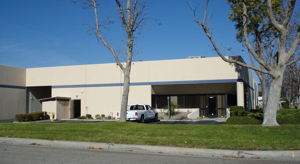 Primary Photo Of 14288 Central Ave, Chino Warehouse For Lease