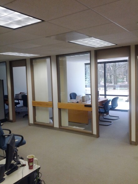 More Photos Of 1920 Association Dr, Reston Office For Lease