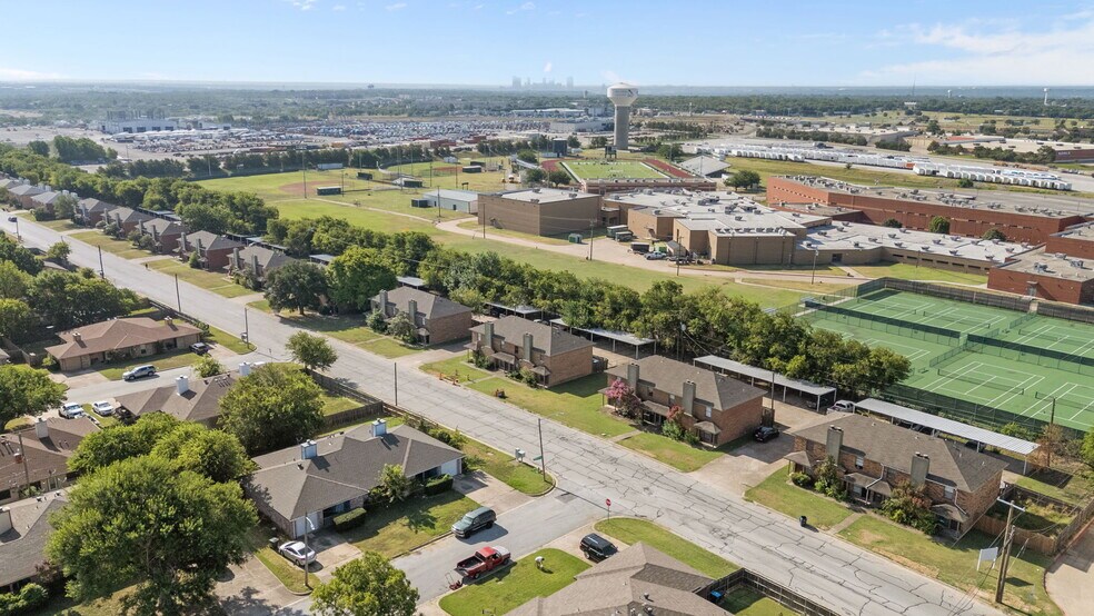 More Photos Of 5841 Shadydell Dr, Fort Worth Apartments For Sale