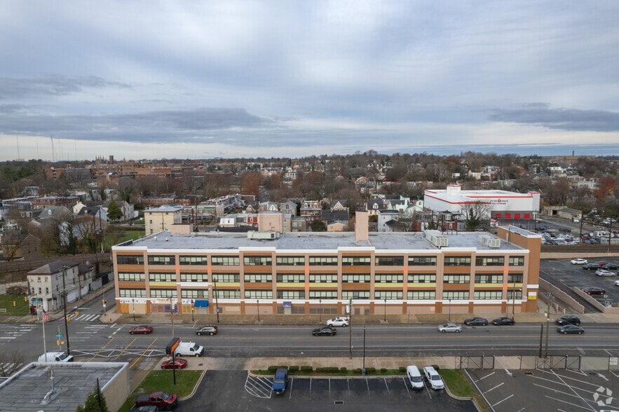 More Photos Of 301 E Chelten Ave, Philadelphia Office Residential For Lease