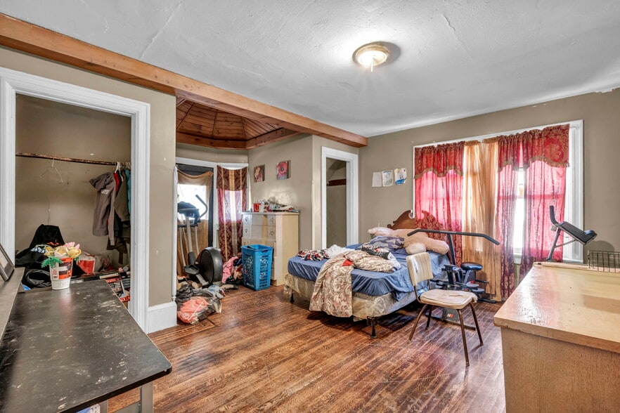 More Photos Of 2127 W 100th St, Cleveland Multifamily For Sale