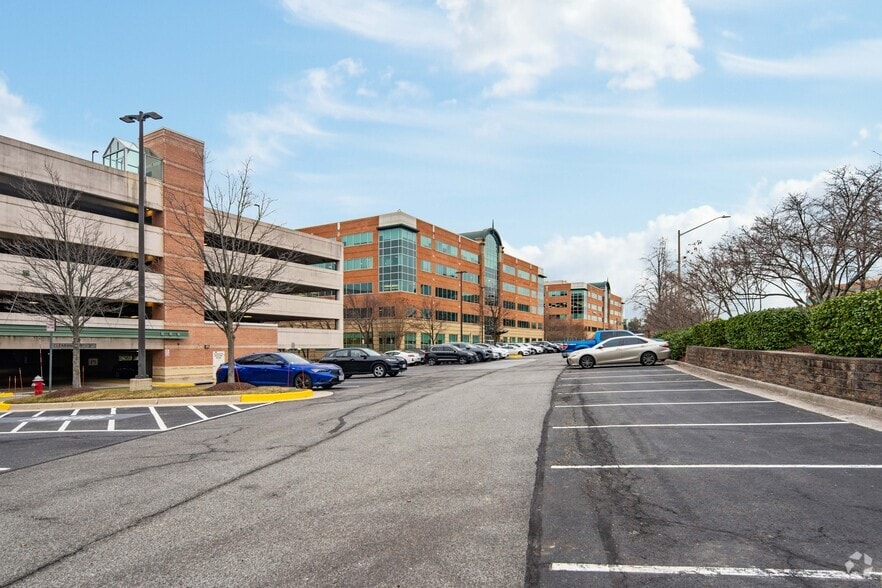 More Photos Of 6350 Walker Ln, Alexandria Office For Lease