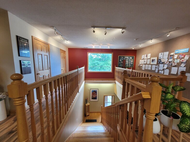 More Photos Of 300-314 W 1st St, Bloomington Office Residential For Sale