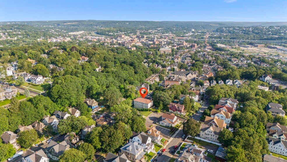 More Photos Of 365 Willow St, Waterbury Apartments For Sale