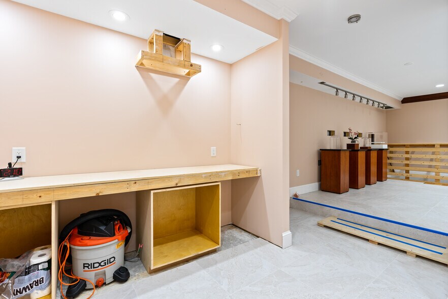 More Photos Of 974 S Nova Rd, Ormond Beach Industrial For Sale