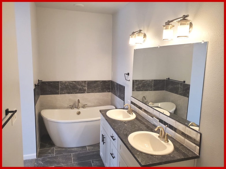 More Photos Of 12402 E Broadway Ave, Spokane Valley Apartments For Sale