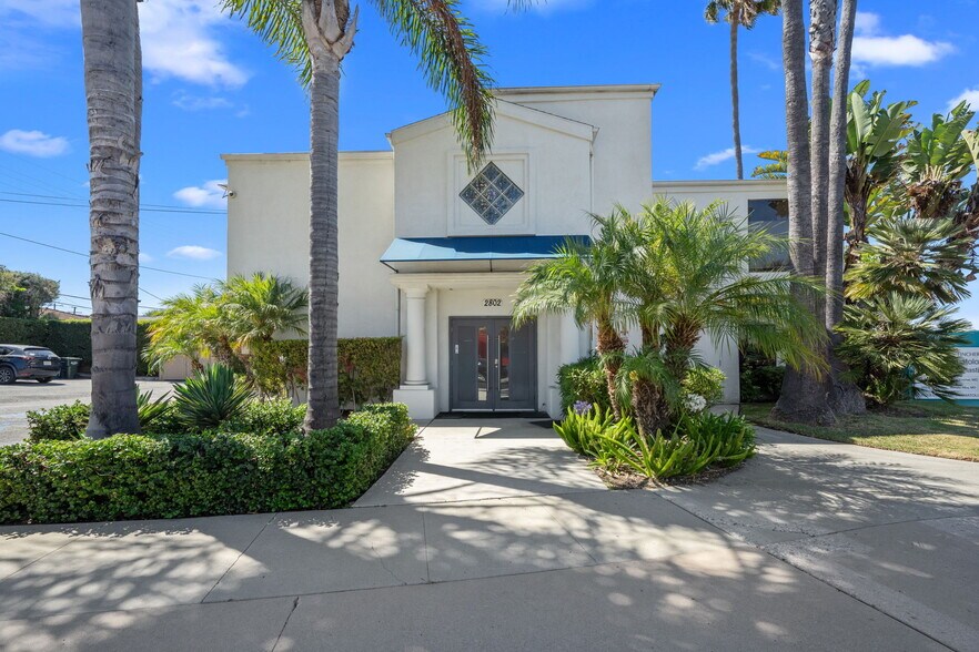 Primary Photo Of 2802 Pacific Coast Hwy, Torrance Medical For Sale