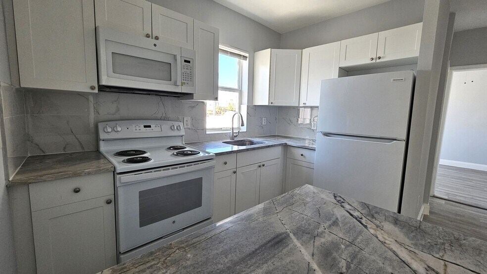 More Photos Of 1142 SW 4th St, Miami Apartments For Sale