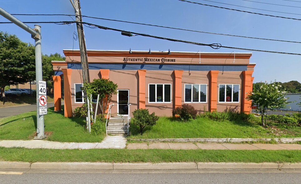 More Photos Of 2552 Riva Rd, Annapolis Restaurant For Sale