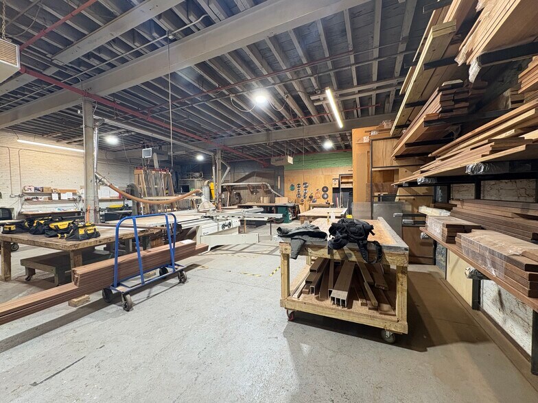 More Photos Of 18 Bay St, Brooklyn Light Manufacturing For Lease