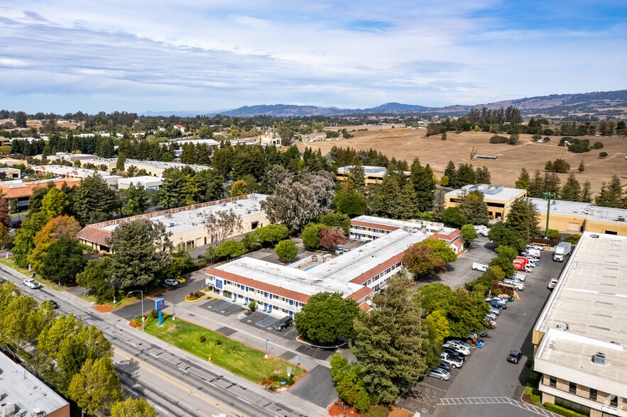 More Photos Of 1368 N McDowell Blvd, Petaluma Hotel For Sale