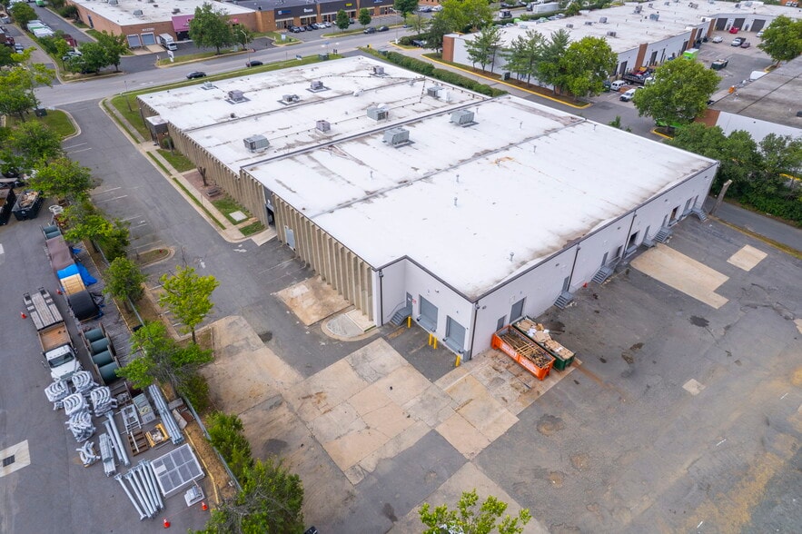 More Photos Of 5731 General Washington Dr, Alexandria Distribution For Sale