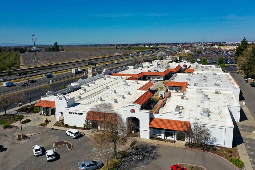 More Photos Of 3600 Sisk Rd, Modesto Coworking Space