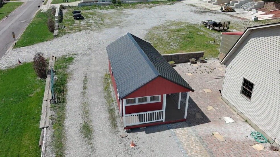 Primary Photo Of 641 Highland Ave, Vine Grove Freestanding For Sale