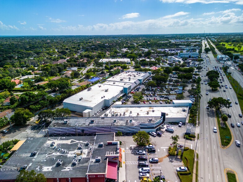 More Photos Of 14951 S Dixie Hwy, Palmetto Bay Freestanding For Sale