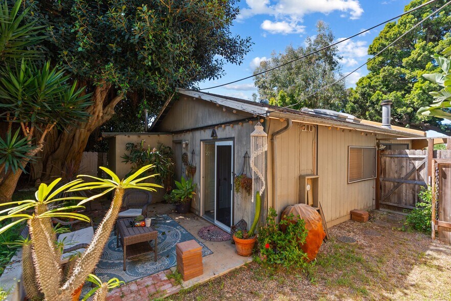 More Photos Of 273 Hillcrest Dr, Encinitas Apartments For Sale