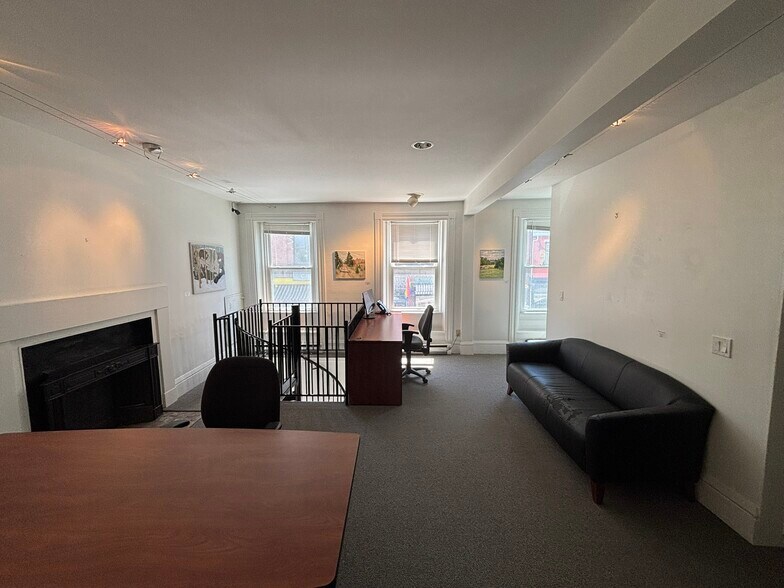 More Photos Of 97 Main St, Belfast Office For Sale