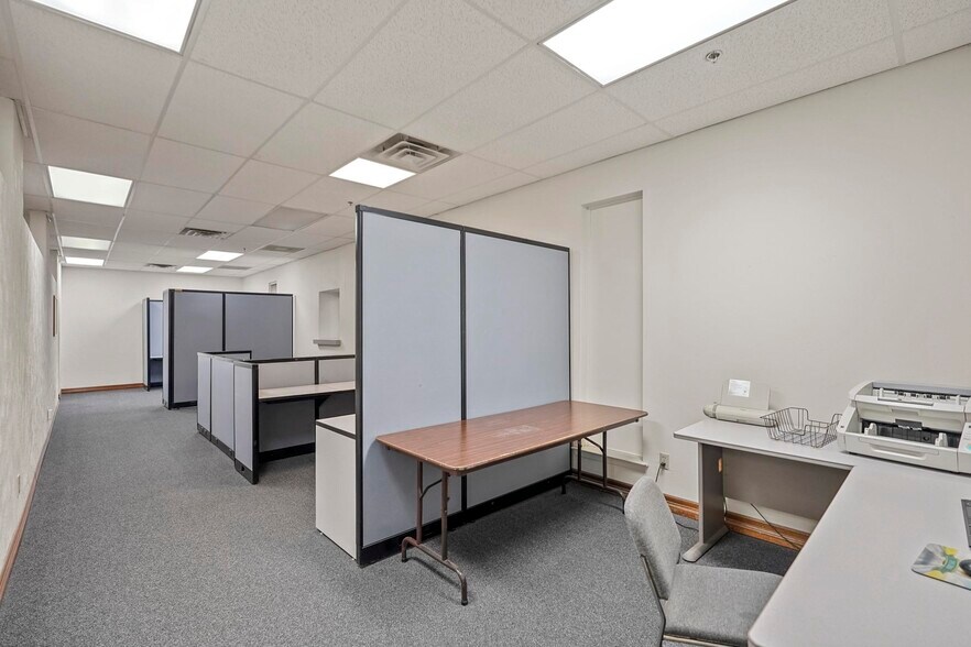 More Photos Of 2890 S Goliad St, Rockwall Industrial For Sale