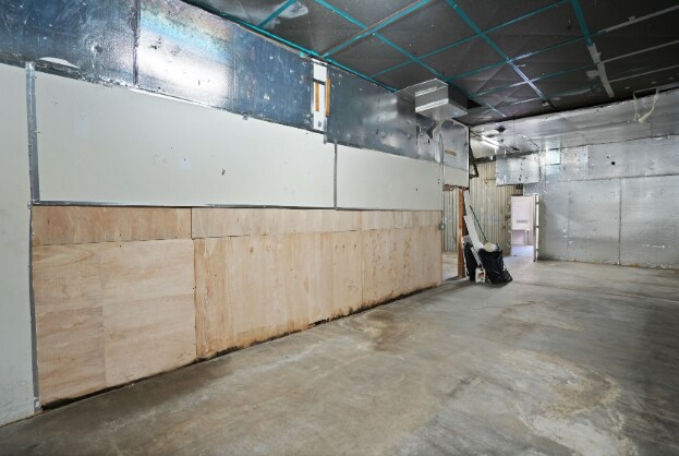 More Photos Of 4901 Telegraph Rd, East Los Angeles Flex For Sale