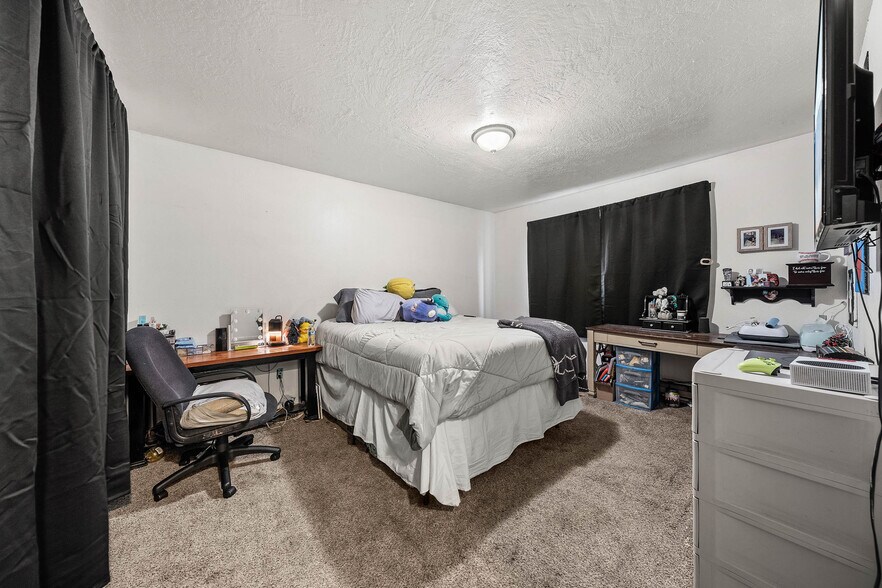 More Photos Of 4584 S Terrace Ave, Lakeport Apartments For Sale
