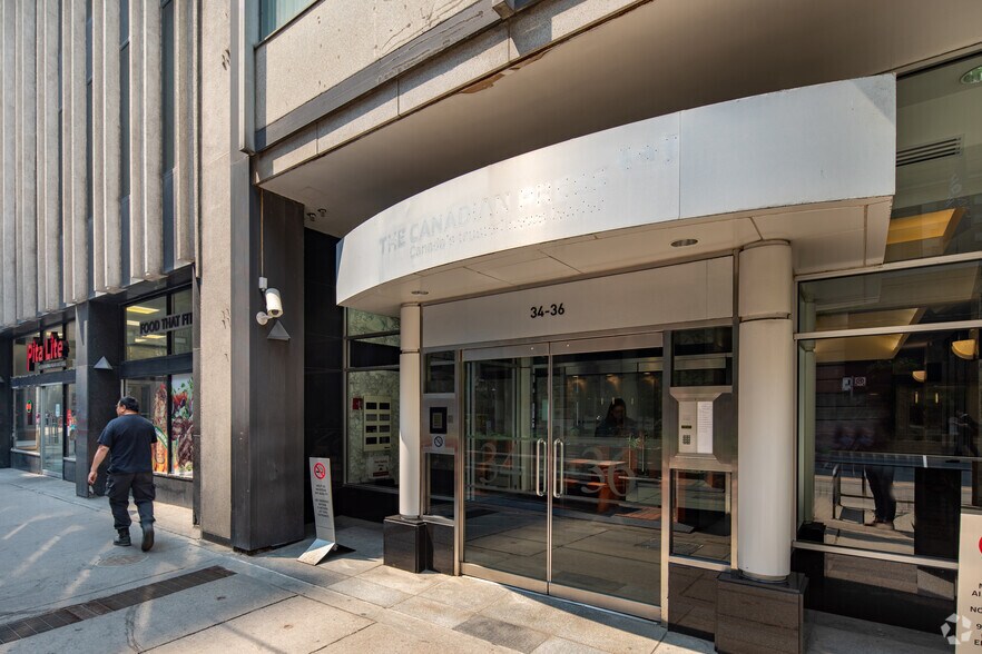 More Photos Of 36 Toronto St, Toronto Office For Lease