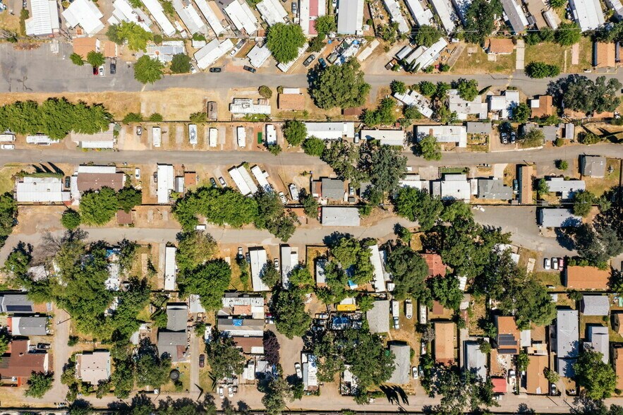 More Photos Of 5865 Old Highway 53, Clearlake Manufactured Housing Mobile Home Park For Sale