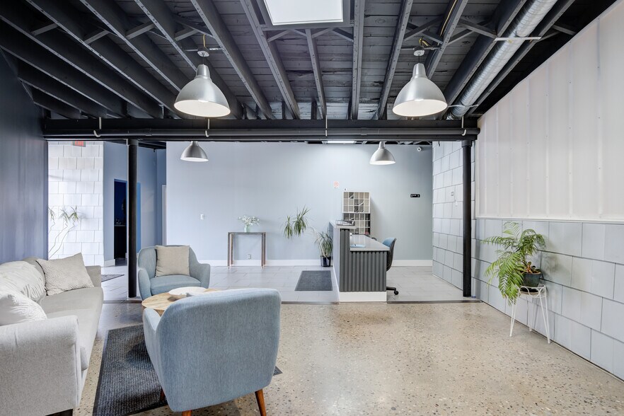 More Photos Of 628 E Parent Ave, Royal Oak Office Residential For Lease