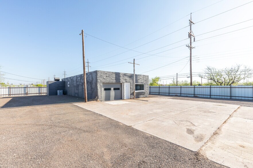 More Photos Of 769 Arnold Blvd, Abilene Flex For Sale