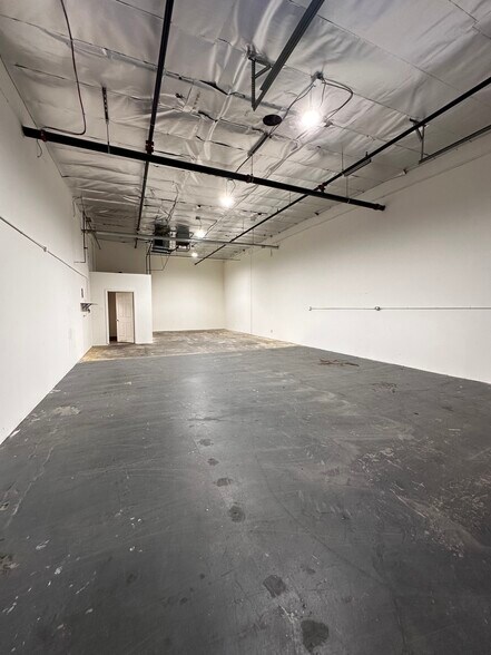 More Photos Of 3140 Polaris Ave, Las Vegas Light Distribution For Lease